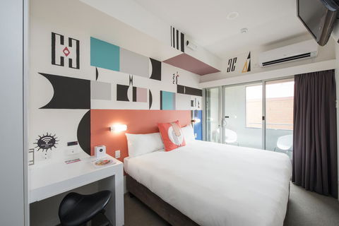Majestic Minima Hotel - Redcliffe Tourism 1