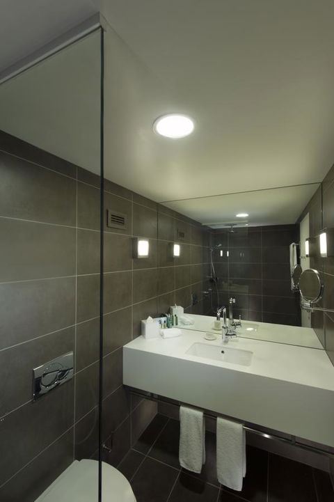 Hilton Adelaide - Redcliffe Tourism 15