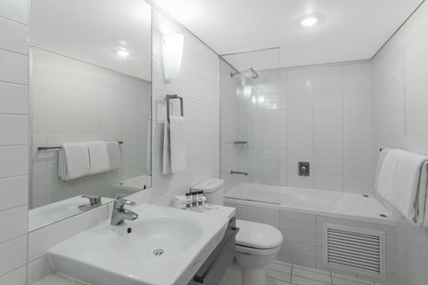 Oaks Adelaide Horizons Suites - Redcliffe Tourism 4