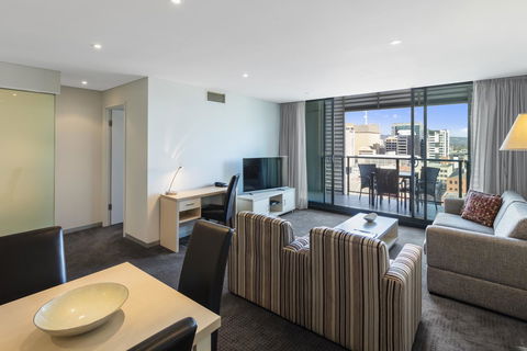Oaks Adelaide Horizons Suites - Redcliffe Tourism 7