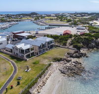 Aloha Accommodation - Redcliffe Tourism