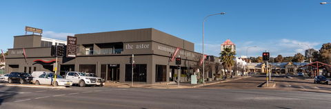 Astor Inn - Redcliffe Tourism 18