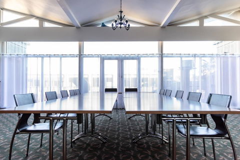 Astor Inn - Redcliffe Tourism 22