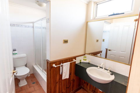 Astor Inn - Redcliffe Tourism 14