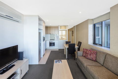 IStay Precinct Adelaide - Redcliffe Tourism 24