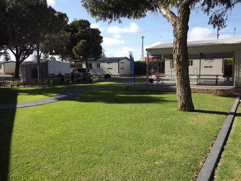 Ceduna Foreshore Caravan Park - Redcliffe Tourism 24