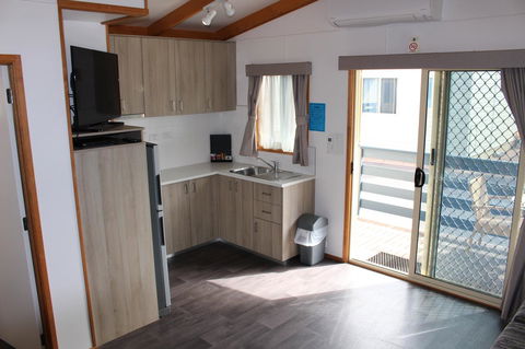 Ceduna Foreshore Caravan Park - Redcliffe Tourism 7