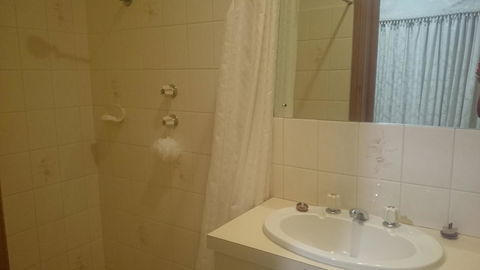 Gaerwood B&B - Redcliffe Tourism 12