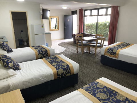 Jacksons Motor Inn - Redcliffe Tourism 44