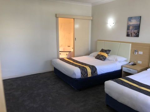 Jacksons Motor Inn - Redcliffe Tourism 42