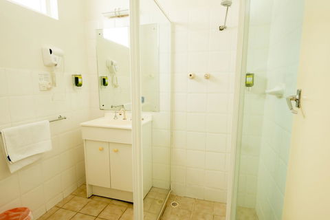 Jacksons Motor Inn - Redcliffe Tourism 28