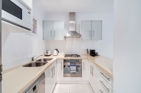 York Apartments On Grenfell - Redcliffe Tourism 3