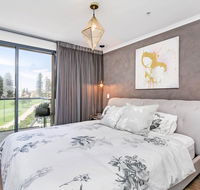 Heart of Glenelg BnB - Redcliffe Tourism