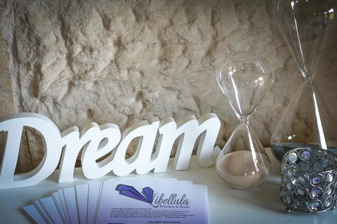 Ghost Hill Road Retreat - Redcliffe Tourism 30