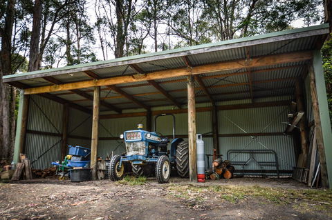 Ghost Hill Road Retreat - Redcliffe Tourism 20