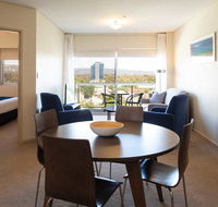 Hume Serviced Apartments - Redcliffe Tourism