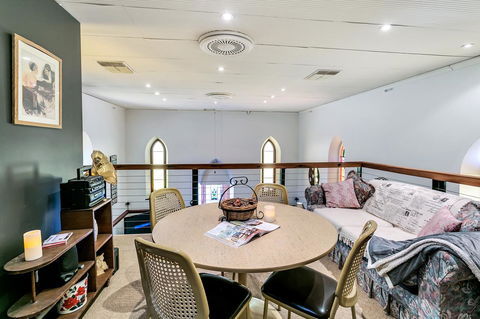 \'THE CHURCH\' Guest Home, Gawler Barossa Region - Redcliffe Tourism 8