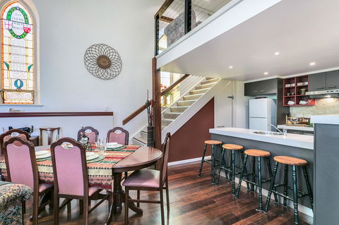 \'THE CHURCH\' Guest Home, Gawler Barossa Region - Redcliffe Tourism 2