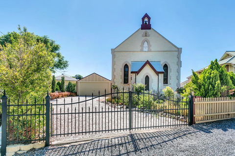 \'THE CHURCH\' Guest Home, Gawler Barossa Region - Redcliffe Tourism 0