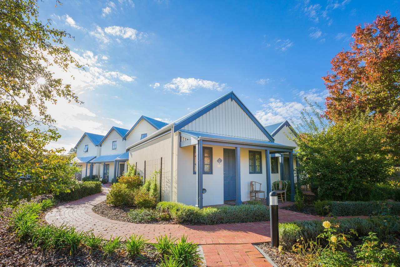  Redcliffe Tourism