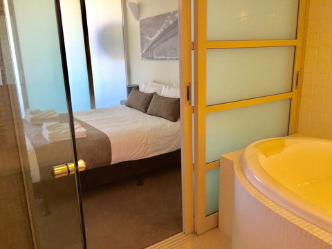Adelaide DressCircle Apartments - North Terrace - Redcliffe Tourism 17