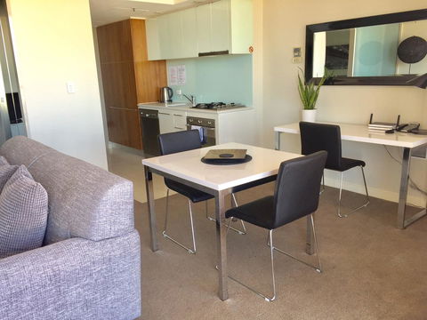 Adelaide DressCircle Apartments - North Terrace - Redcliffe Tourism 15