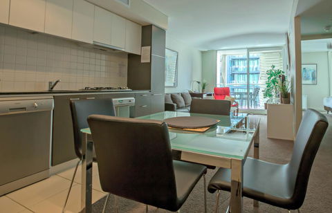Adelaide DressCircle Apartments - North Terrace - Redcliffe Tourism 0