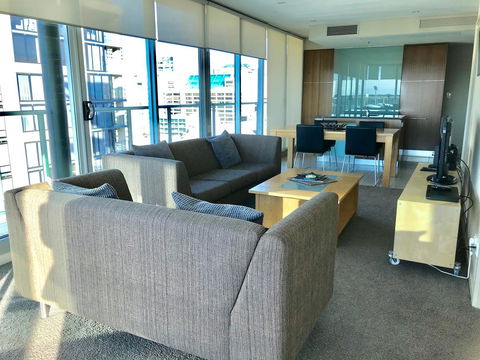 Adelaide DressCircle Apartments - North Terrace - Redcliffe Tourism 7
