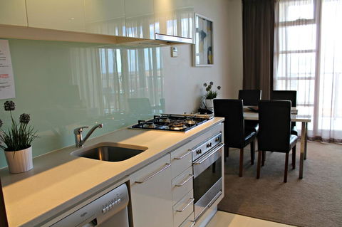 Adelaide DressCircle Apartments - North Terrace - Redcliffe Tourism 28