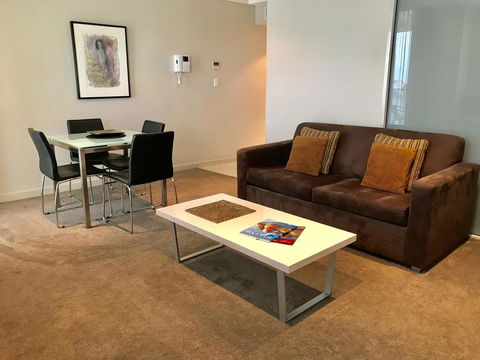 Adelaide DressCircle Apartments - North Terrace - Redcliffe Tourism 10