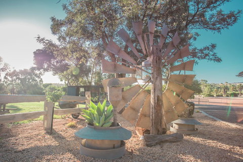 Seppelts View Cabins - Redcliffe Tourism 11