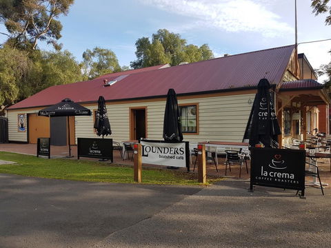 Adelaide Style Accommodation-Close To City-North Adelaide-3 Bdrm- FREE Parking - Redcliffe Tourism 44