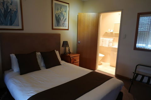 Southgate Motel - Redcliffe Tourism 11