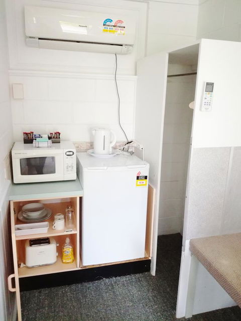 Arcadia Motel - Redcliffe Tourism 29