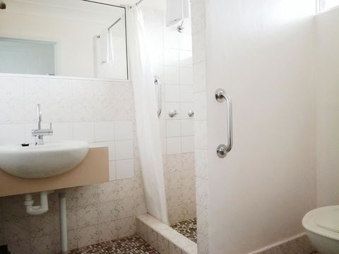 Arcadia Motel - Redcliffe Tourism 21