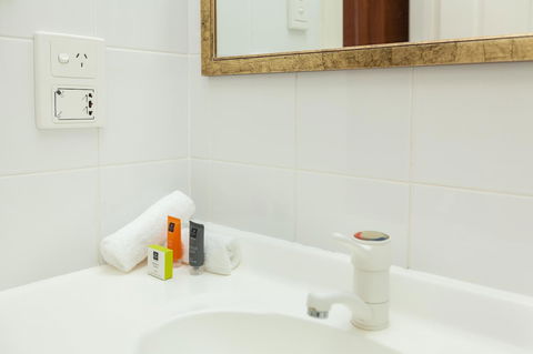 Majestic Tynte Street Apartments - Redcliffe Tourism 15