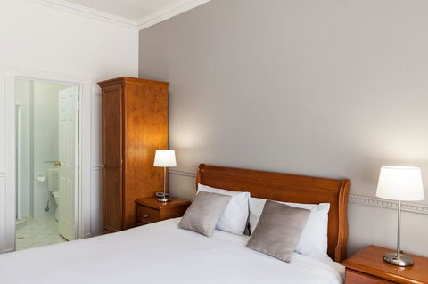 Majestic Tynte Street Apartments - Redcliffe Tourism 11