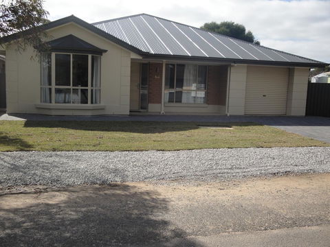 White Sands Retreat - Redcliffe Tourism 0