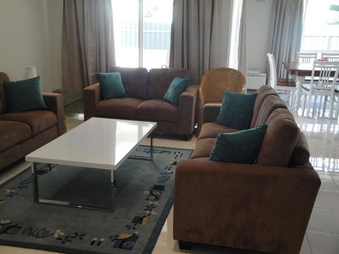 White Sands Retreat - Redcliffe Tourism 1