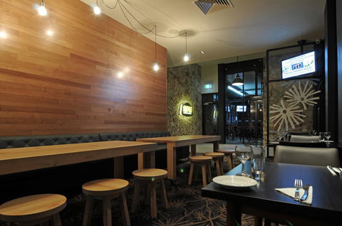 Mansfield Park Hotel - Redcliffe Tourism 5