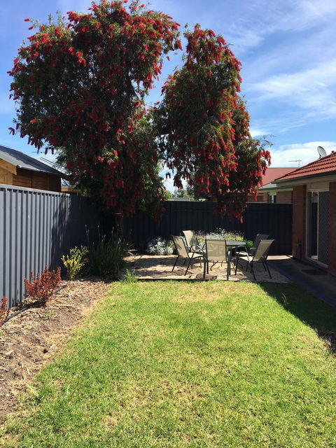 Windsor Gardens Home - Redcliffe Tourism 13