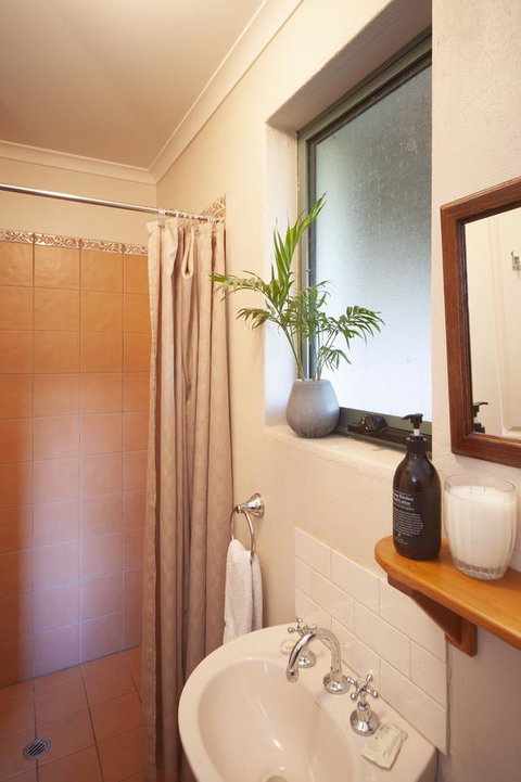 Angaston Saleyards Luxury Accommodation - Redcliffe Tourism 10