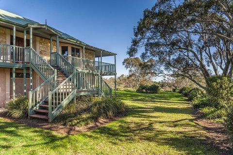 Angaston Saleyards Luxury Accommodation - Redcliffe Tourism 11