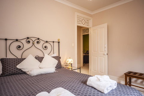 Angaston Saleyards Luxury Accommodation - Redcliffe Tourism 3