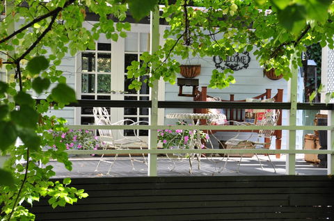 Aldgate Valley Bed And Breakfast - Redcliffe Tourism 4