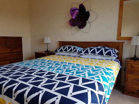 Marion Bay Holiday Villas - Redcliffe Tourism 13