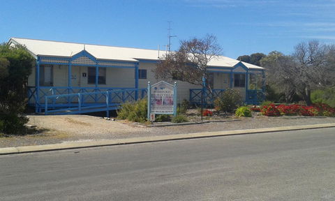 Marion Bay Holiday Villas - Redcliffe Tourism 5