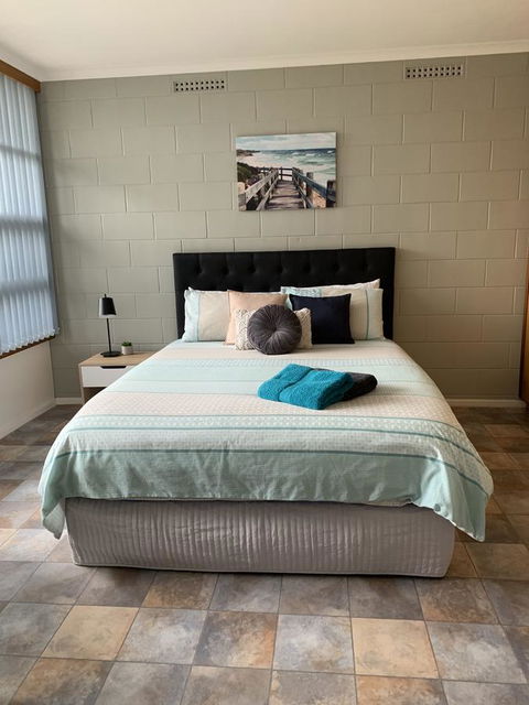 Longbeach Apartments - Redcliffe Tourism 3