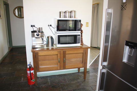 Maslin Beach House - Redcliffe Tourism 11