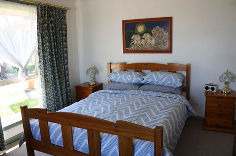 Maslin Beach House - Redcliffe Tourism 9